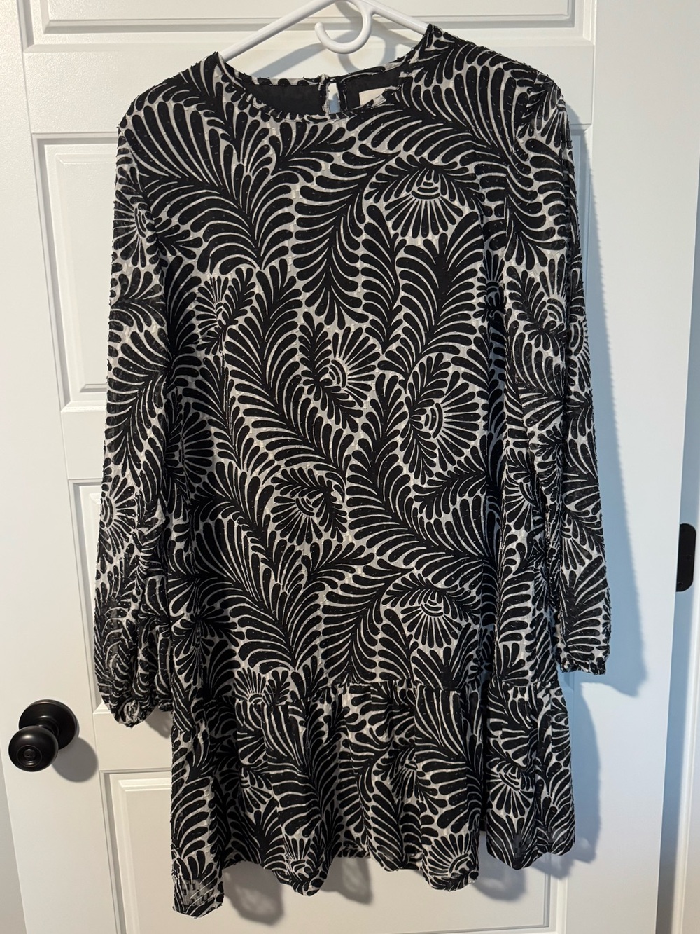 Loft Leaf Print Black/White Flounce Mini Dress, Size Small